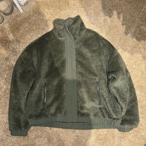 Vuori Green Alpine Jacket
